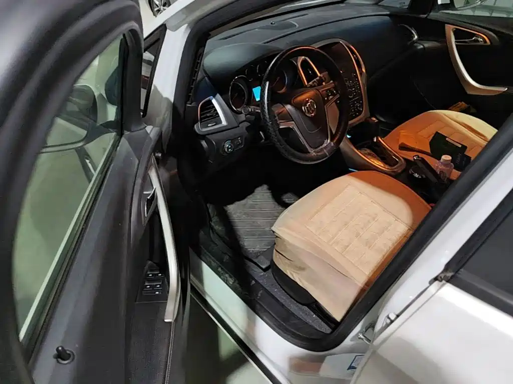Buick Excelle — миниатюра 19