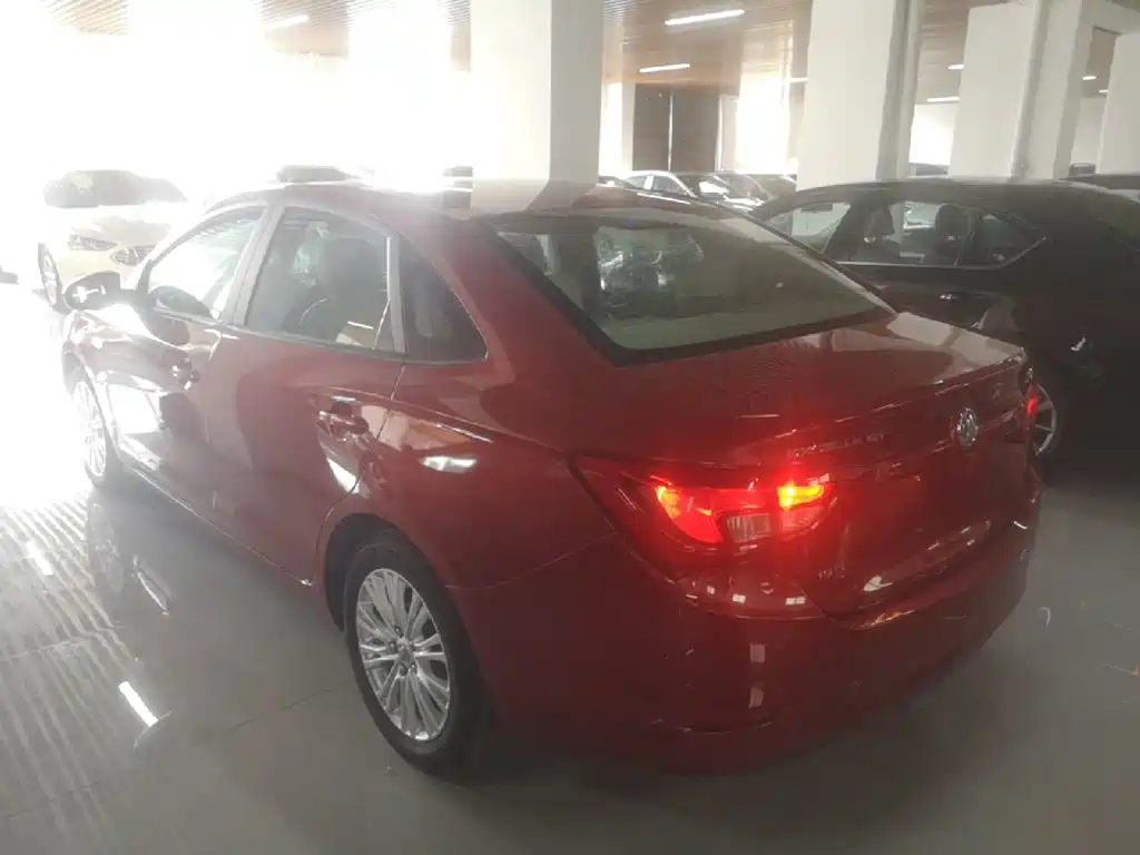 Buick Excelle — миниатюра 5