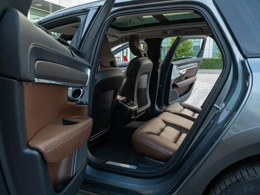 Volvo V90 — миниатюра 10