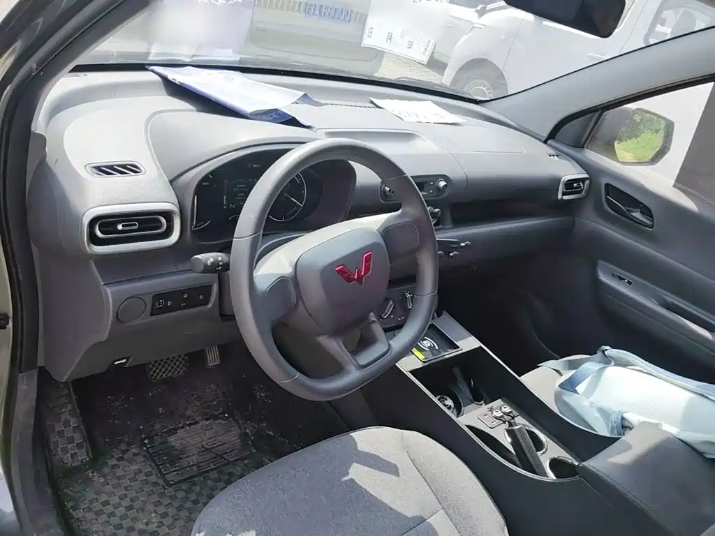 Wuling Hongguang EV — миниатюра 10