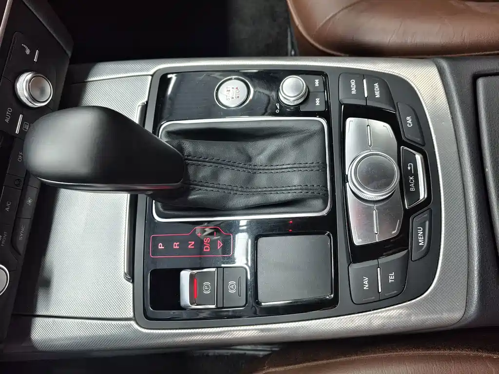 Audi A6L — миниатюра 12