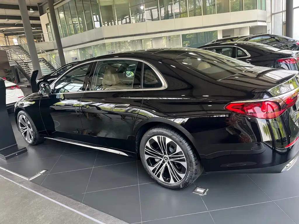 Mercedes-Benz E-Class E 2026 E 300 L Luxury