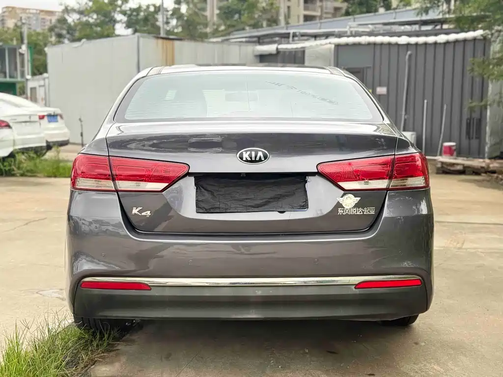Kia K4 2014 1.8L AT GLS