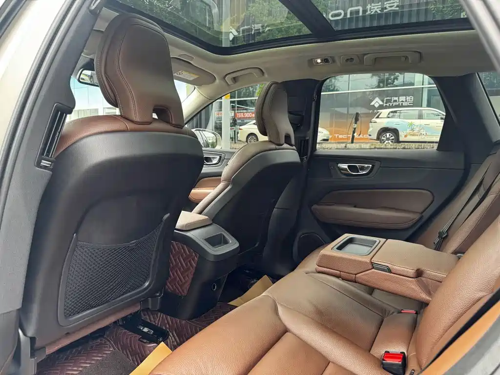 Volvo XC60 — миниатюра 7