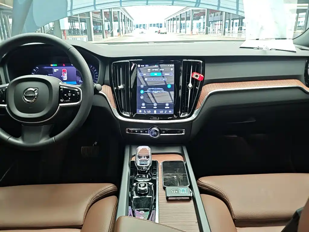 Volvo S60 — миниатюра 13