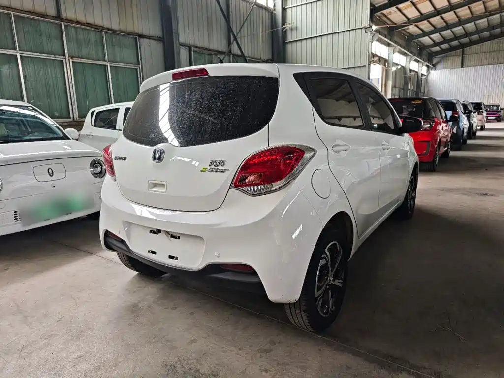 Changan Benben E-Star — миниатюра 7