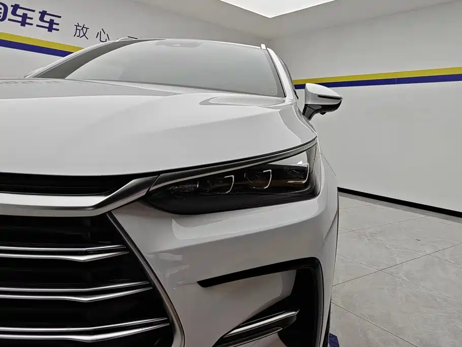 BYD Tang New Energy — миниатюра 5