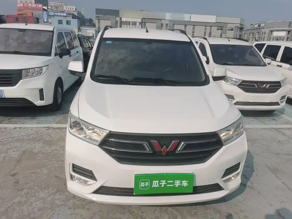 Wuling Hongguang — миниатюра 3