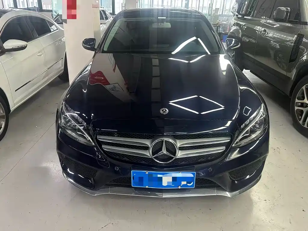 Mercedes-Benz C-Class — миниатюра 2