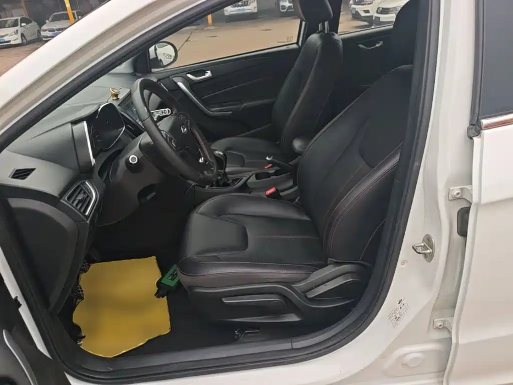 Chery Arrizo 5 — миниатюра 15