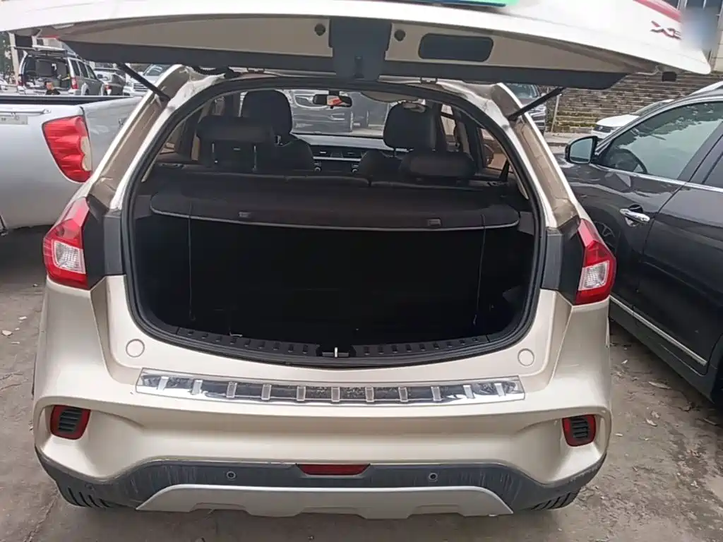 Geely Vision X3 — миниатюра 19