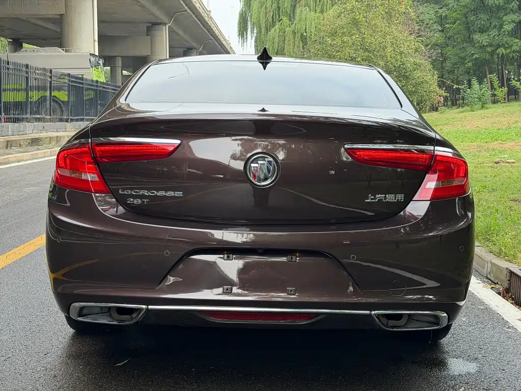 Buick LaCrosse — миниатюра 15