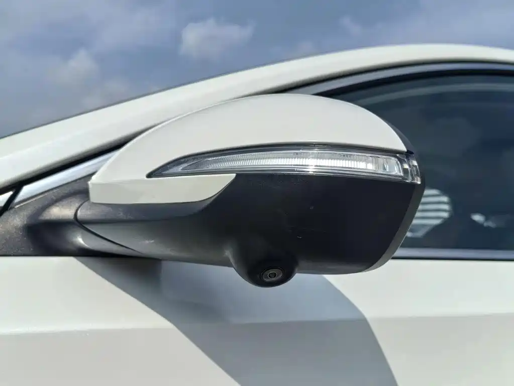 Changan Eado — миниатюра 5