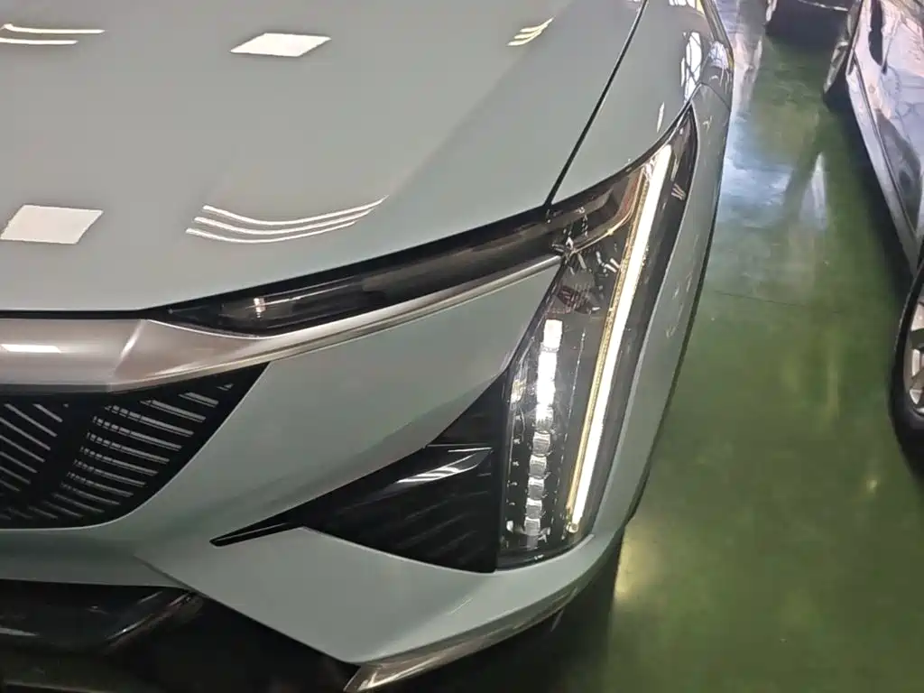 Cadillac IQ — миниатюра 24
