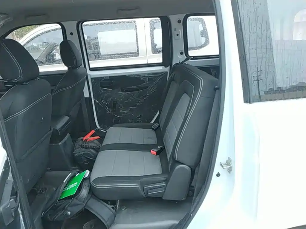 Wuling Hongguang PLUS — миниатюра 17