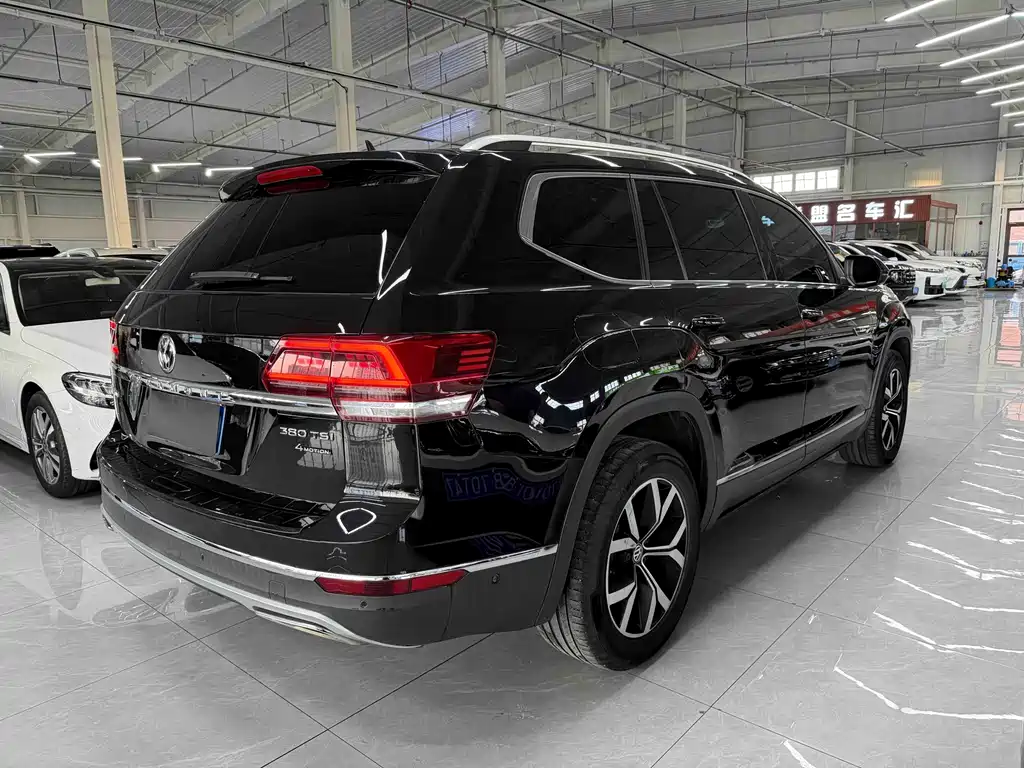 Volkswagen Teramont — миниатюра 4