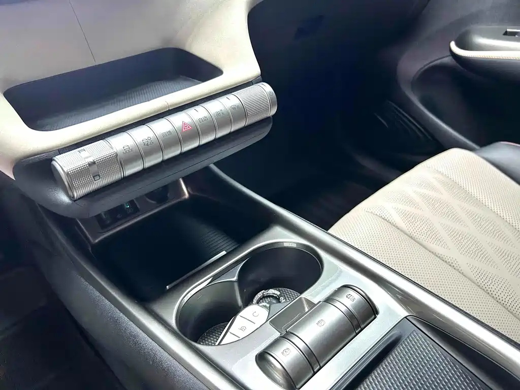 BYD Dolphin — миниатюра 9