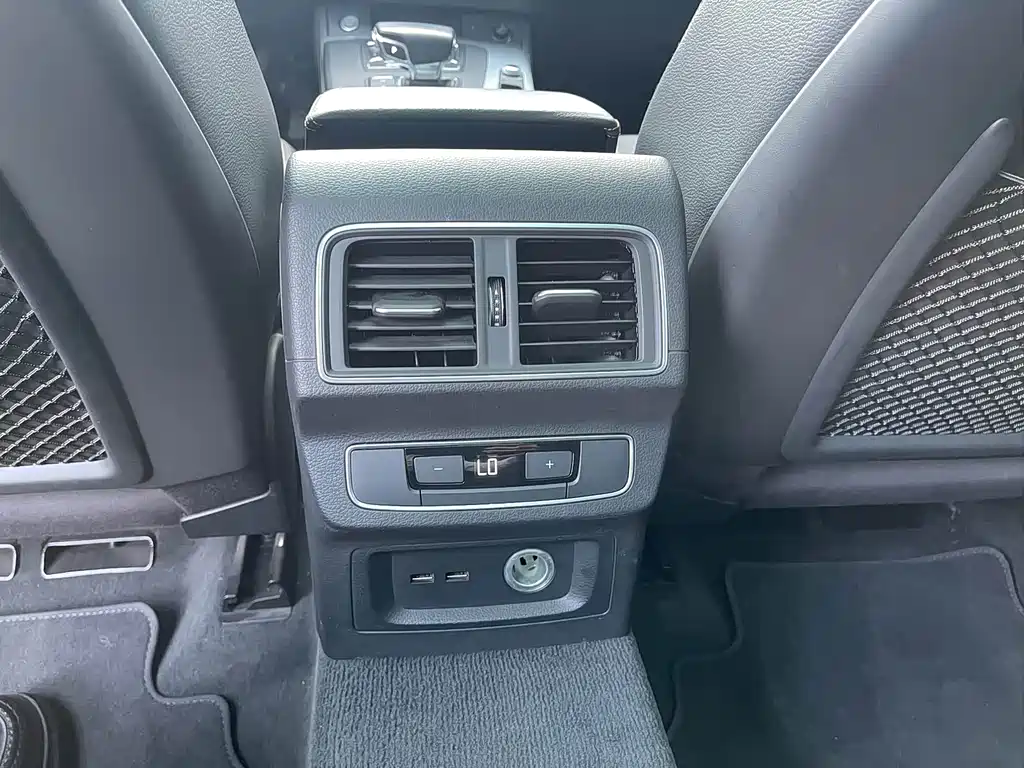 Audi Q5L — миниатюра 14