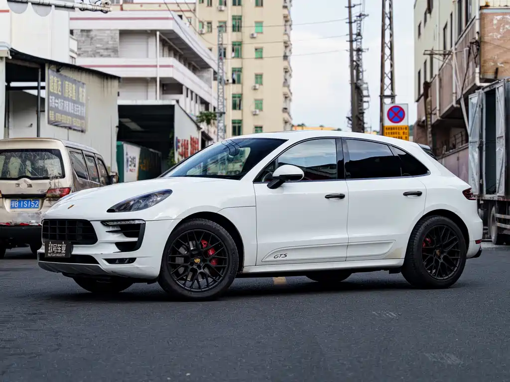Porsche Macan 2016
