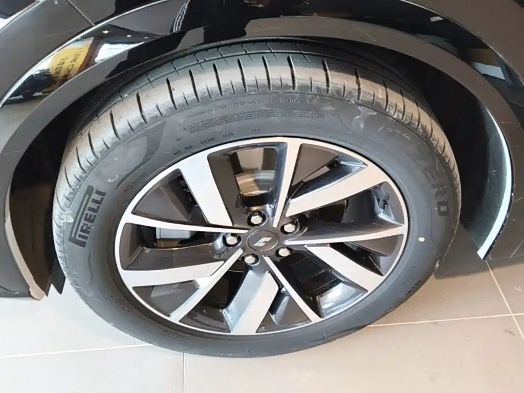 Li Auto Li L7 — миниатюра 23