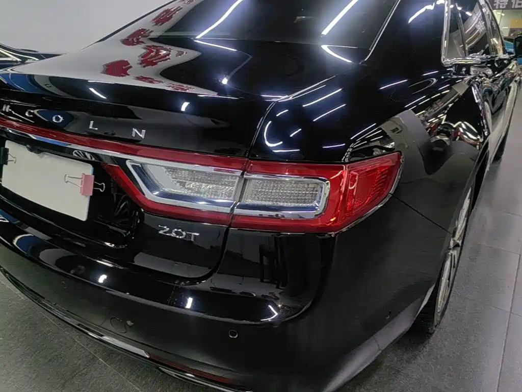 Lincoln Continental — миниатюра 8