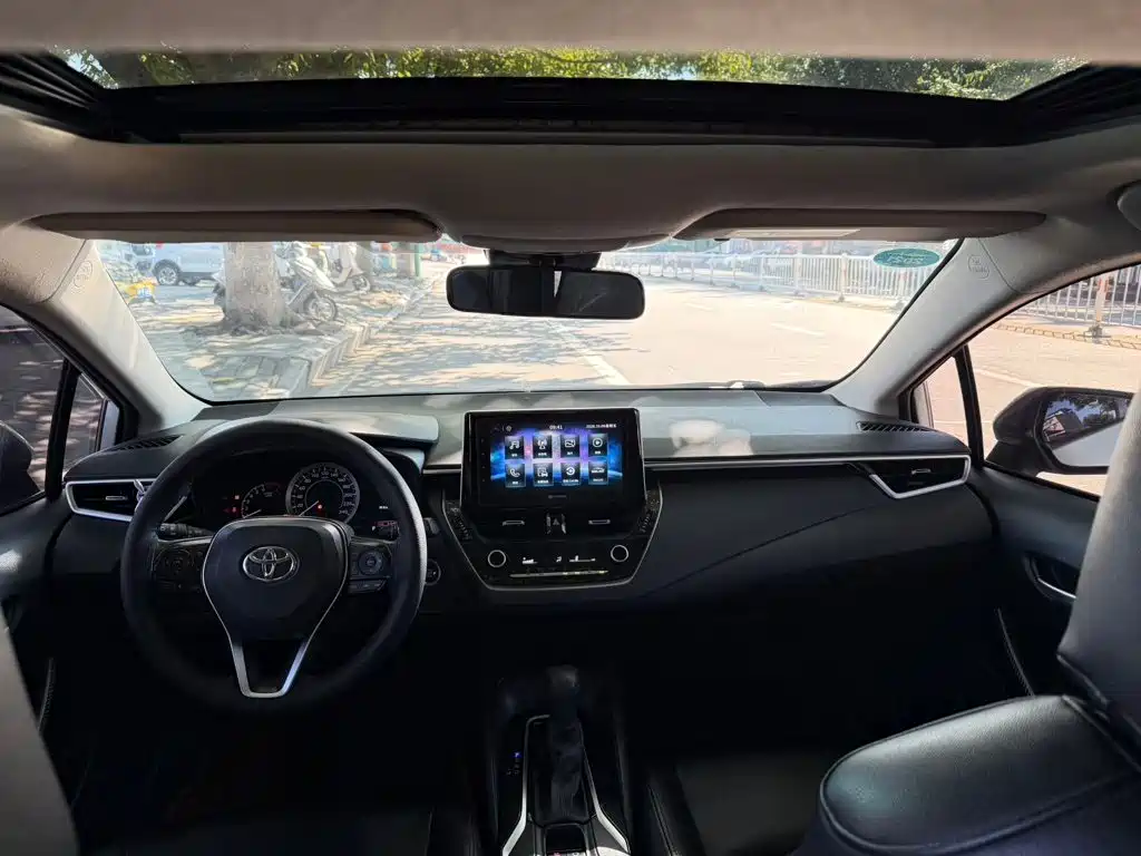Toyota Corolla — миниатюра 9