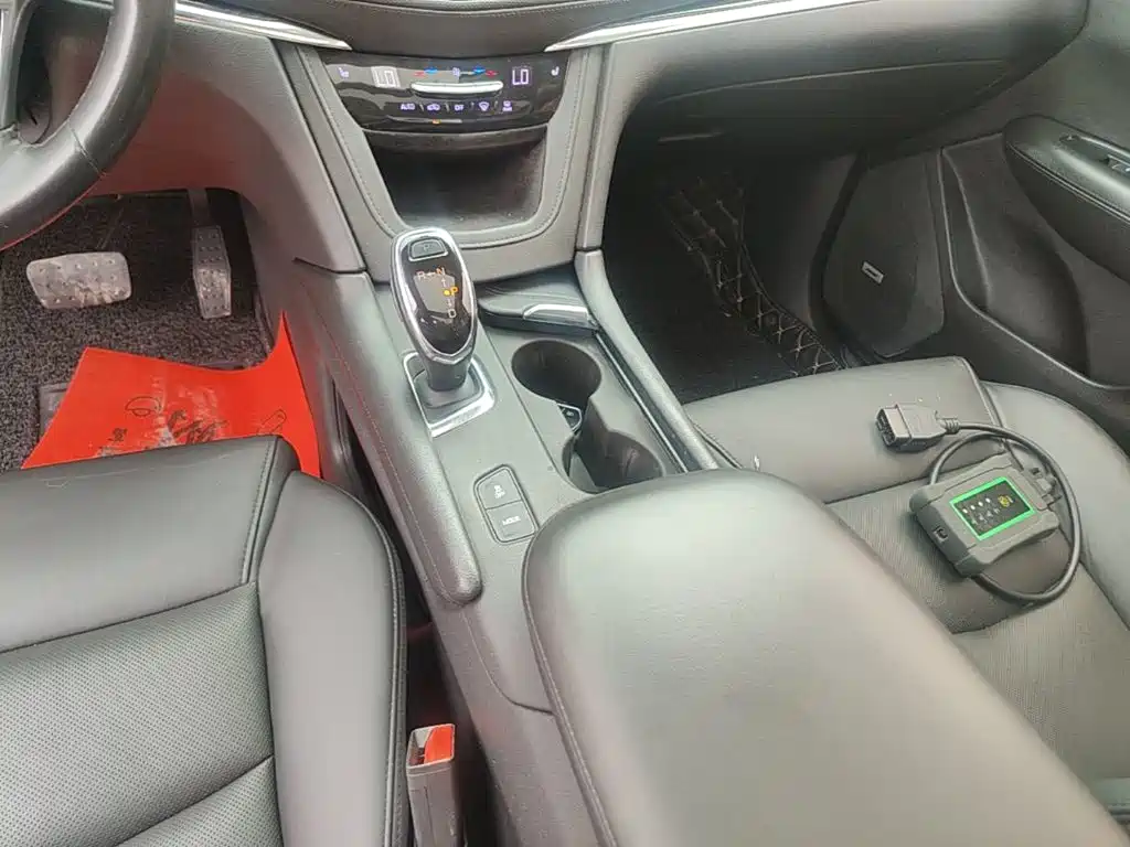 Cadillac XT5 — миниатюра 14