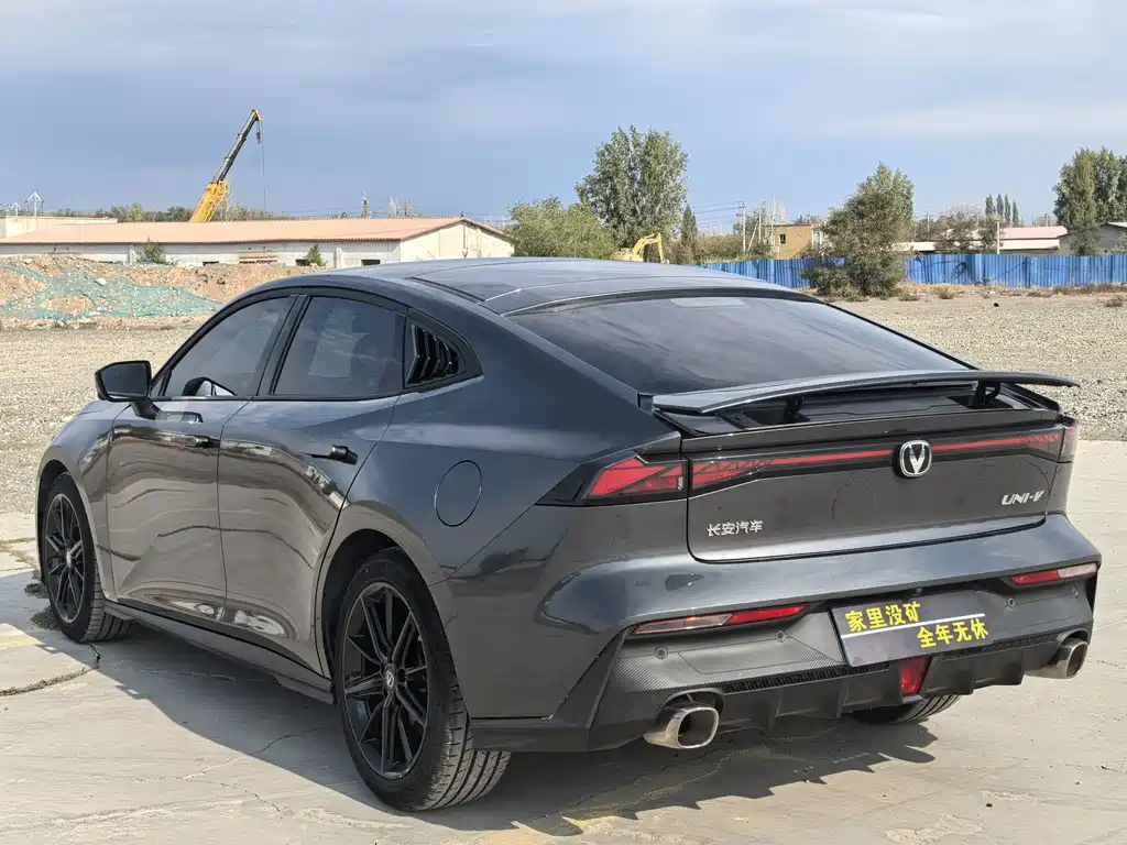 Changan UNI-V — миниатюра 7