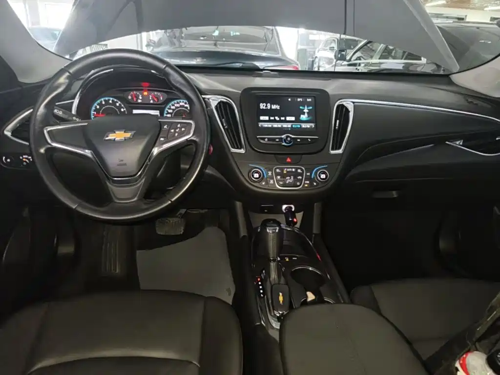 Chevrolet Malibu XL — миниатюра 10