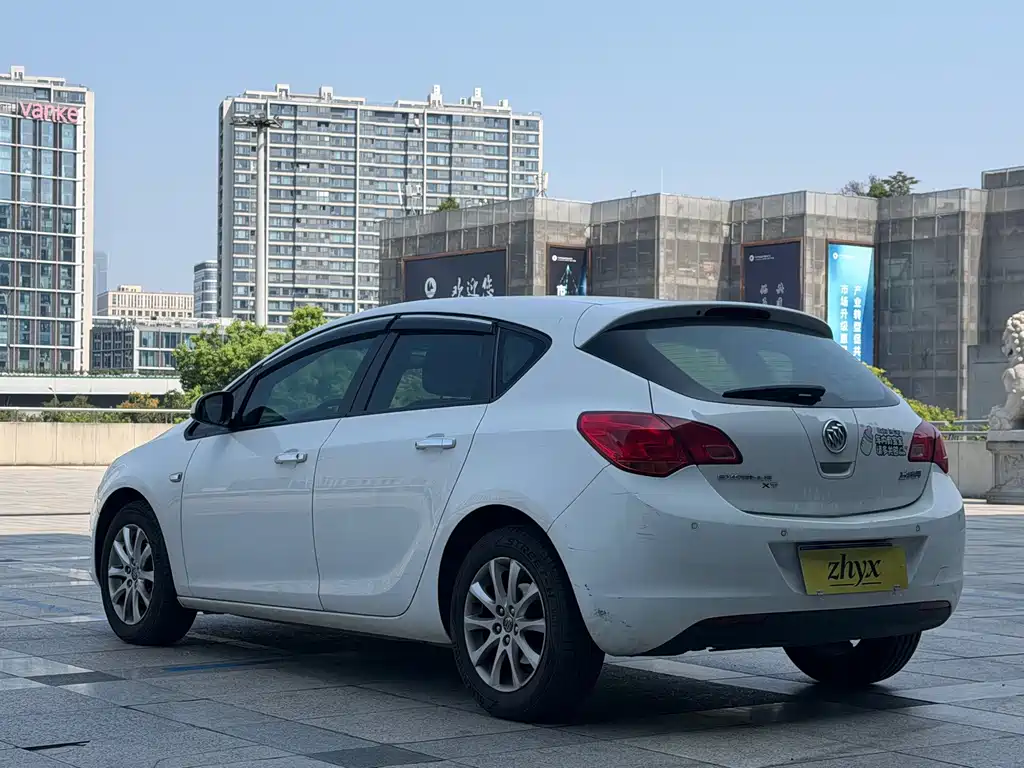 Buick Excelle — миниатюра 7