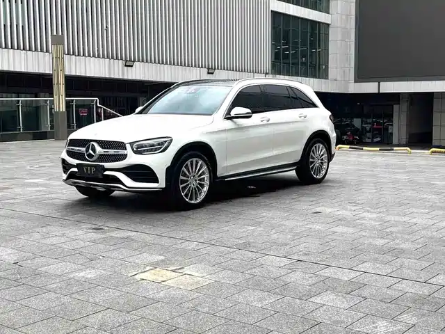2022 Mercedes-Benz GLC