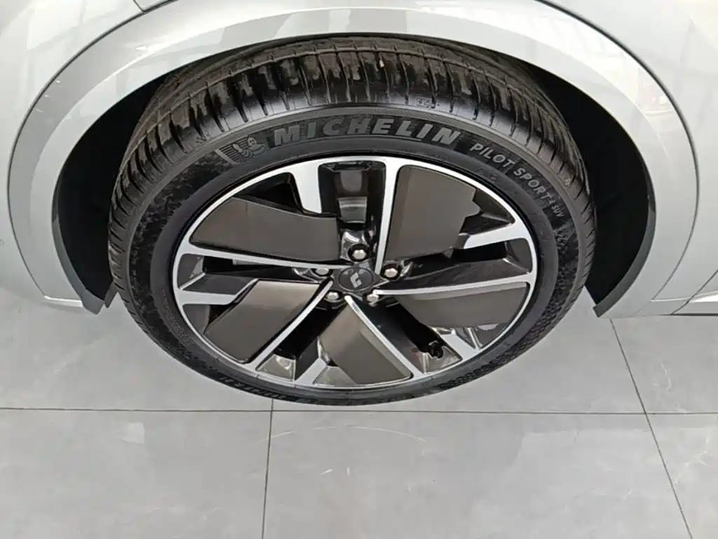 Li Auto Li L9 — миниатюра 23