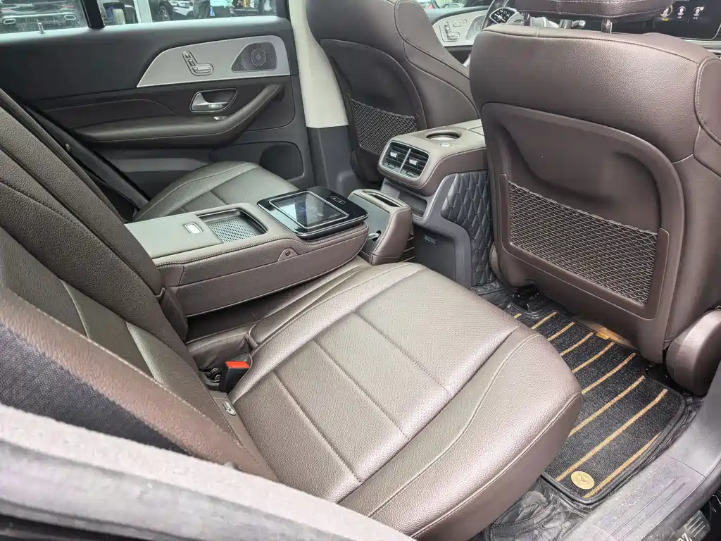 Mercedes-Benz GLE (Import) — миниатюра 8