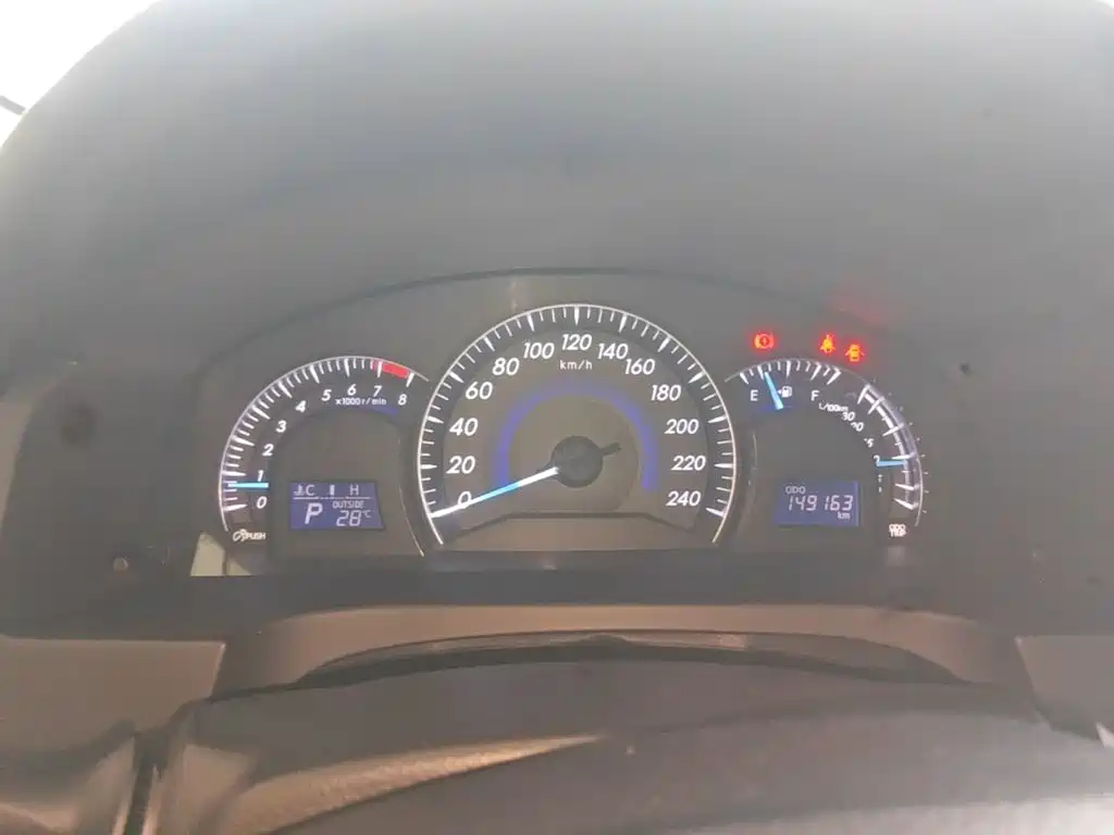 Toyota Camry — миниатюра 12