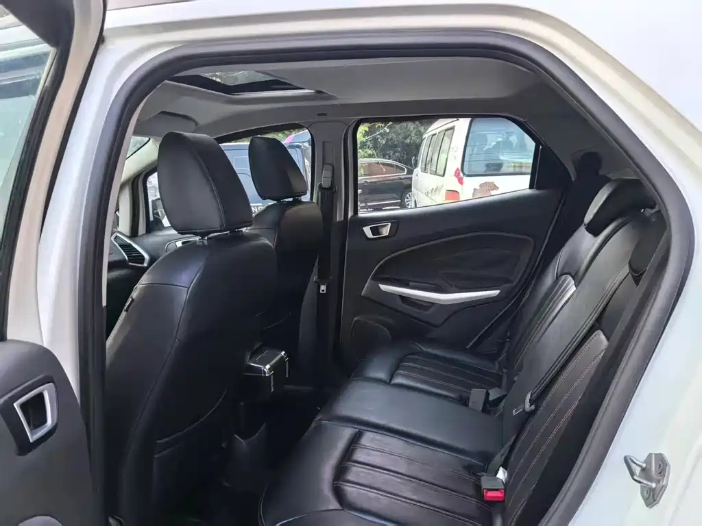 Ford EcoSport 2013 1.5L AT Luxury