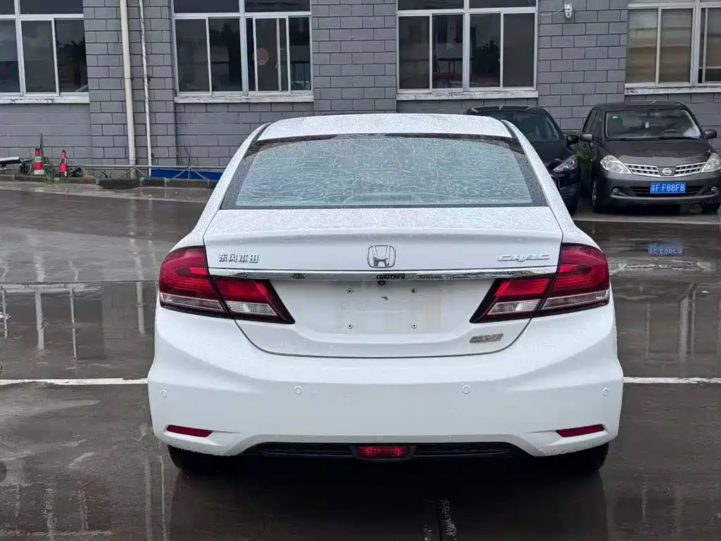 Honda Civic — миниатюра 8