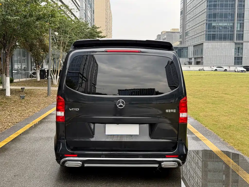 Mercedes-Benz Vito — миниатюра 5