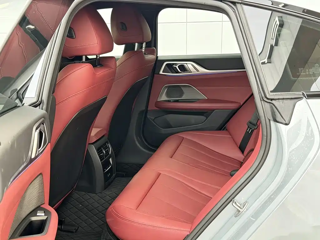 BMW i4 — миниатюра 12