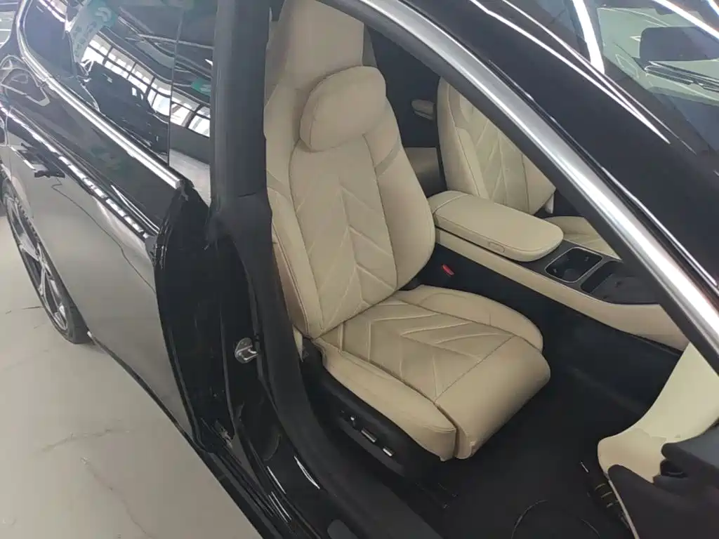 NIO ET5T — миниатюра 25