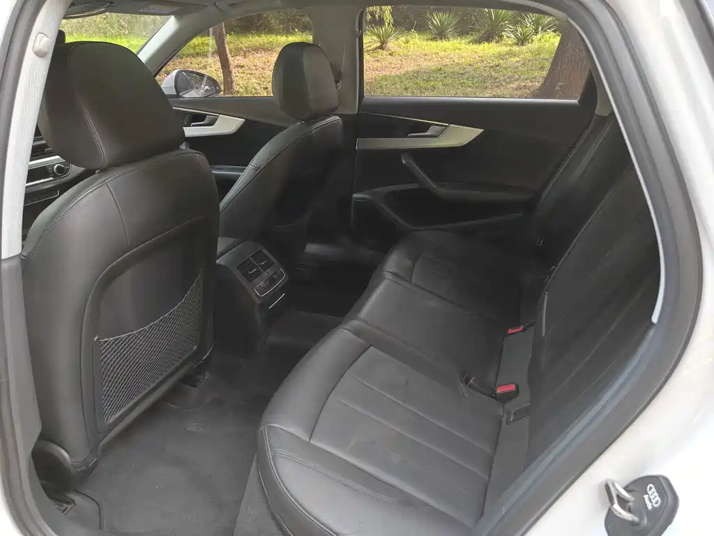 Audi A4L — миниатюра 7