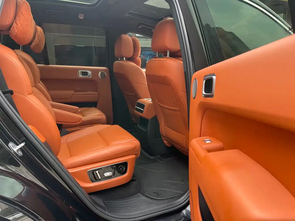 Li Auto Li L8 — миниатюра 10