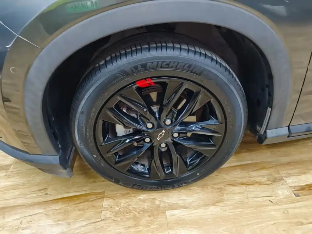Chevrolet Volando — миниатюра 23