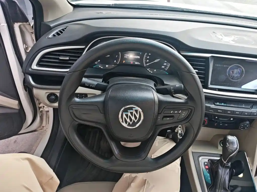 Buick Excelle — миниатюра 11