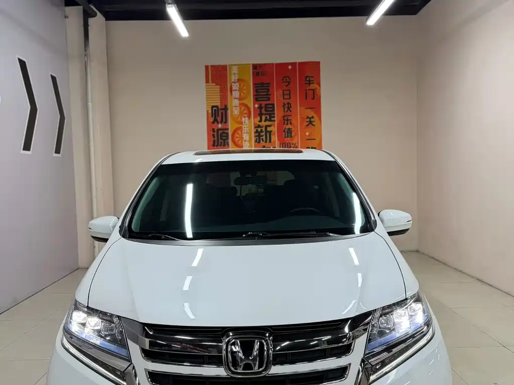 Honda Elysion — миниатюра 2