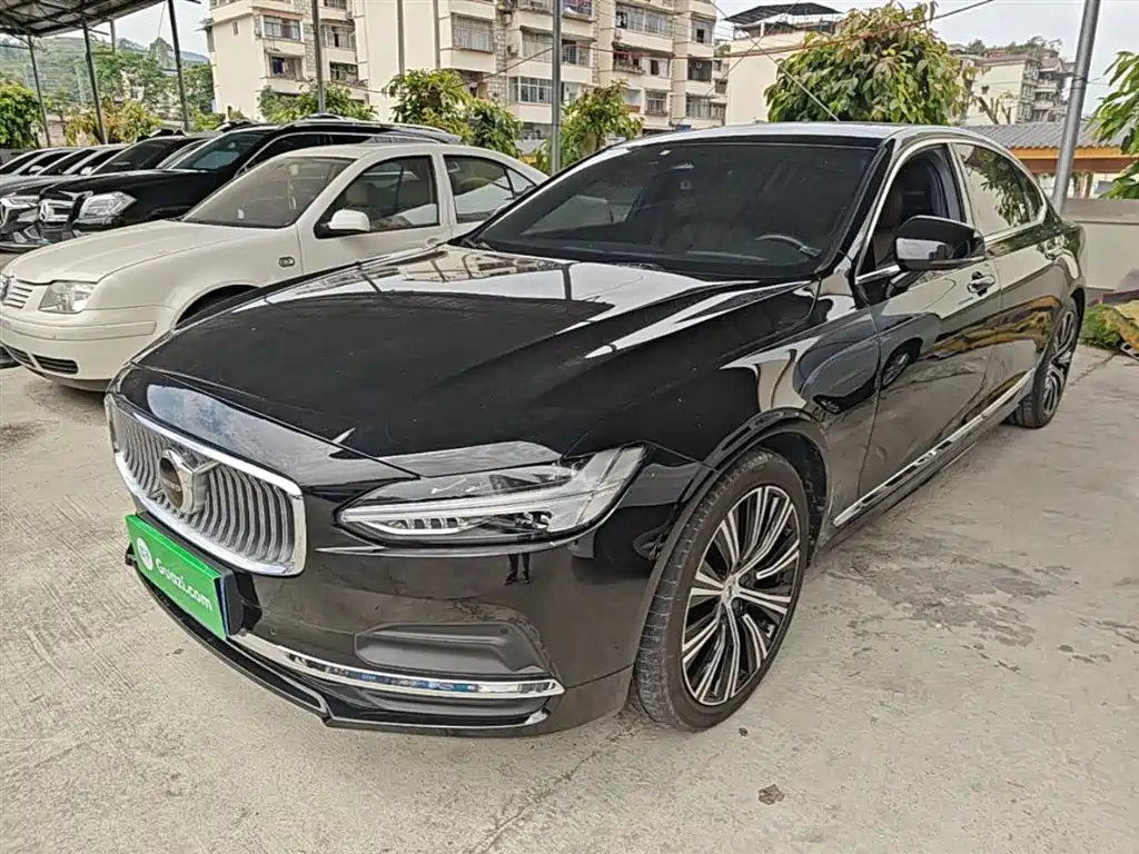 Volvo S90 2023 B5 Smart Vision Luxury Edition