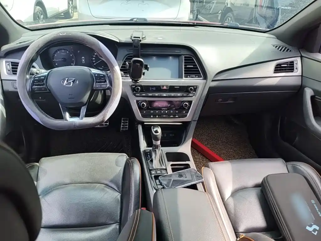 Hyundai Sonata — миниатюра 10
