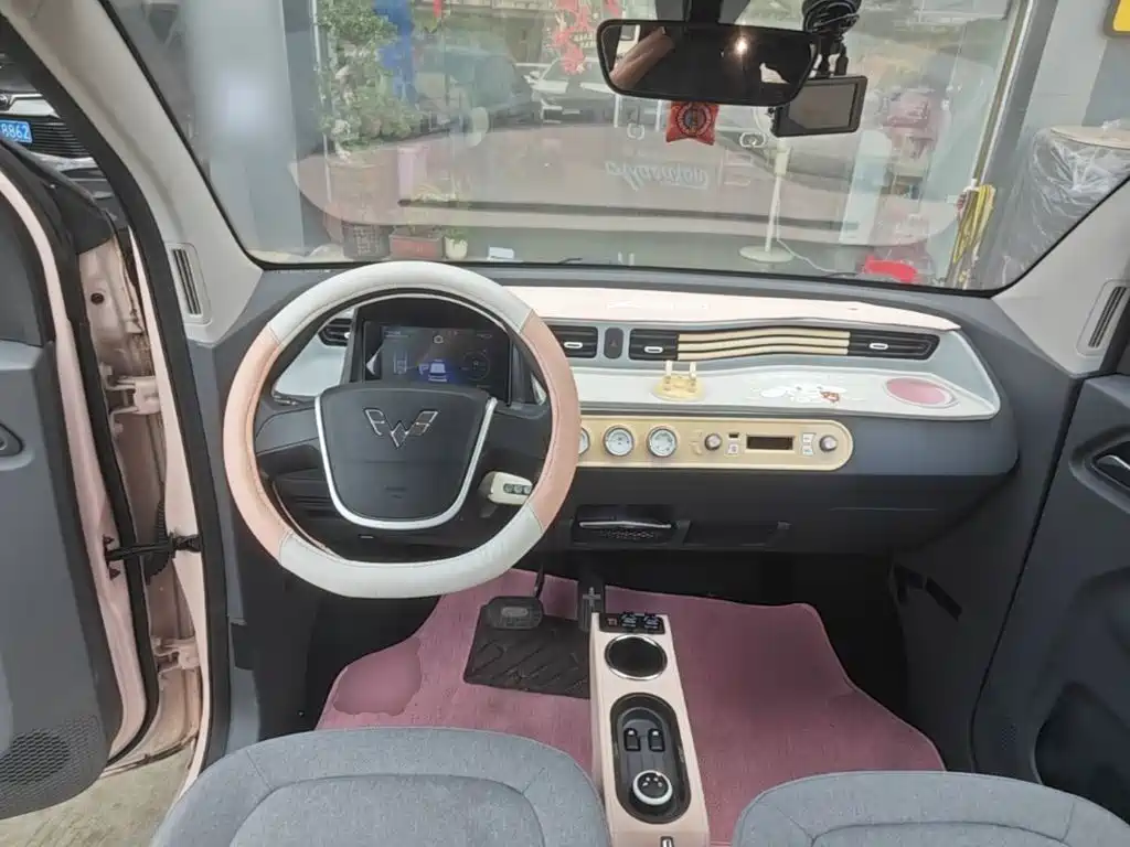 Wuling MINIEV — миниатюра 7