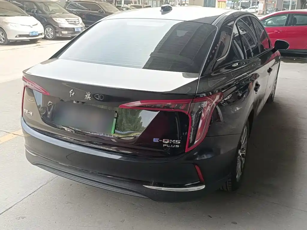 Hongqi Hongqi E-QM5 — миниатюра 7
