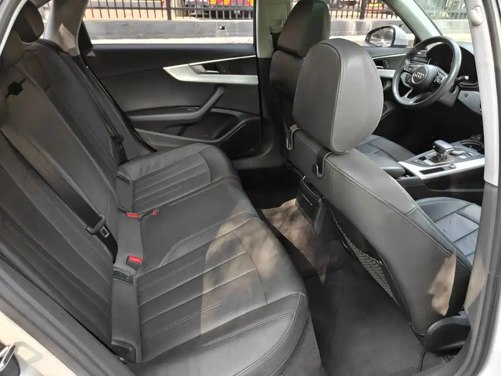 Audi A4L — миниатюра 13