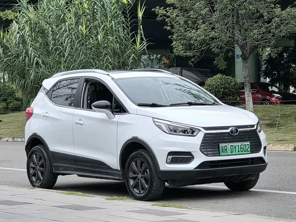 BYD Yuan EV — миниатюра 3